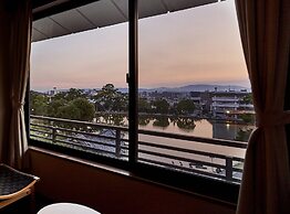 Sarusawaike Yoshidaya