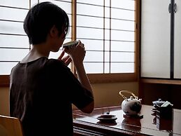 Sarusawaike Yoshidaya