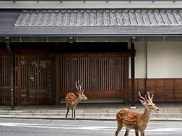 Sarusawaike Yoshidaya