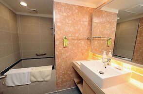 Hoya Hot Springs Resort & Spa