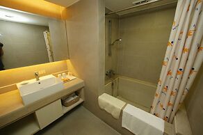 Hoya Hot Springs Resort & Spa