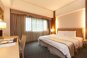 Hoya Hot Springs Resort & Spa