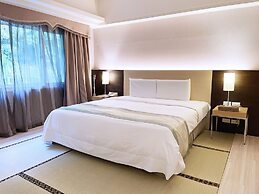 Hoya Hot Springs Resort & Spa