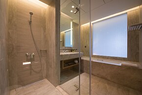 Everrich Golden Lake Hotel