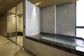 Everrich Golden Lake Hotel