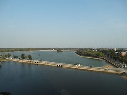 Everrich Golden Lake Hotel