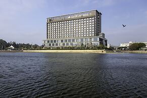 Everrich Golden Lake Hotel
