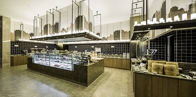 Everrich Golden Lake Hotel