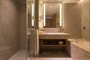 Everrich Golden Lake Hotel