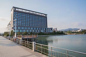 Everrich Golden Lake Hotel