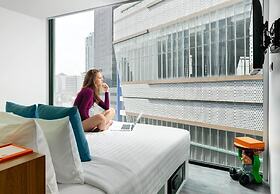 S Box Sukhumvit Hotel