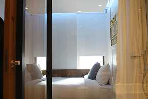 S Box Sukhumvit Hotel