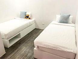 S Box Sukhumvit Hotel