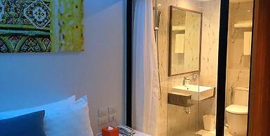S Box Sukhumvit Hotel