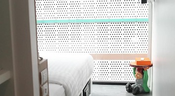 S Box Sukhumvit Hotel