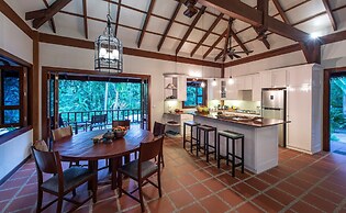 Koh Jum Beach Villas “A member of Secret Retreats”