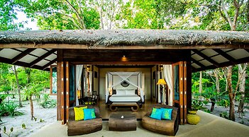 Koh Jum Beach Villas “A member of Secret Retreats”