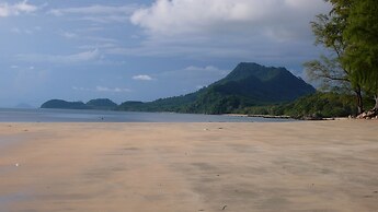 Koh Jum Beach Villas “A member of Secret Retreats”