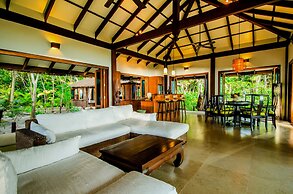 Koh Jum Beach Villas “A member of Secret Retreats”