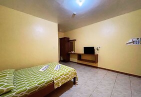 White Beach Hotel Puerto Galera powered by Cocotel