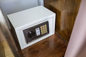 The Beach Cha Am Guest House