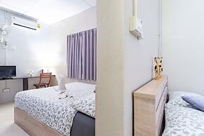 The Beach Cha Am Guest House