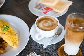 The Beach Cha Am Guest House