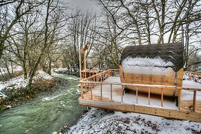 Oniropetra Boutique Hotel