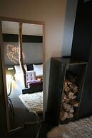 Oniropetra Boutique Hotel