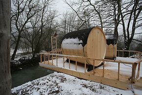 Oniropetra Boutique Hotel