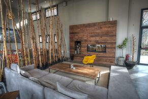 Oniropetra Boutique Hotel