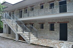 Oniropetra Boutique Hotel