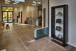 Oniropetra Boutique Hotel