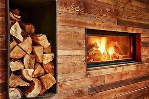 Oniropetra Boutique Hotel