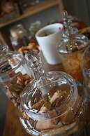 Oniropetra Boutique Hotel