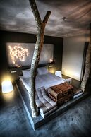 Oniropetra Boutique Hotel