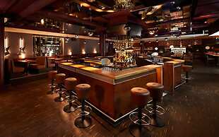 Anthony's Life & Style Hotel