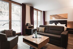 Anthony's Life & Style Hotel