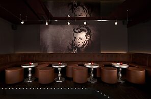 Anthony's Life & Style Hotel