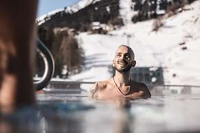 Anthony's Life & Style Hotel