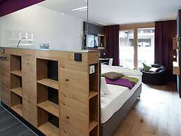 Anthony's Life & Style Hotel
