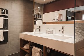 Anthony's Life & Style Hotel