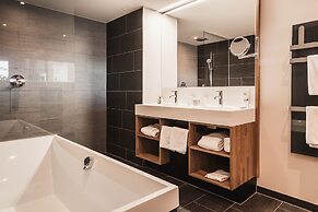 Anthony's Life & Style Hotel