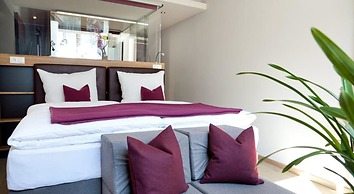 Anthony's Life & Style Hotel