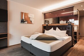 Anthony's Life & Style Hotel