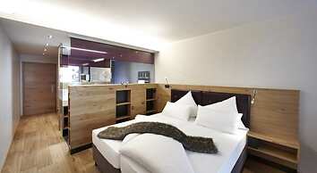 Anthony's Life & Style Hotel