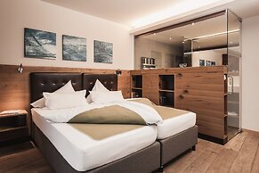 Anthony's Life & Style Hotel