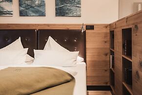 Anthony's Life & Style Hotel