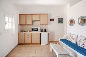 Yakinthos Residence