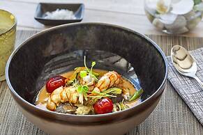 Li Finistreddi Exclusive Country Retreat